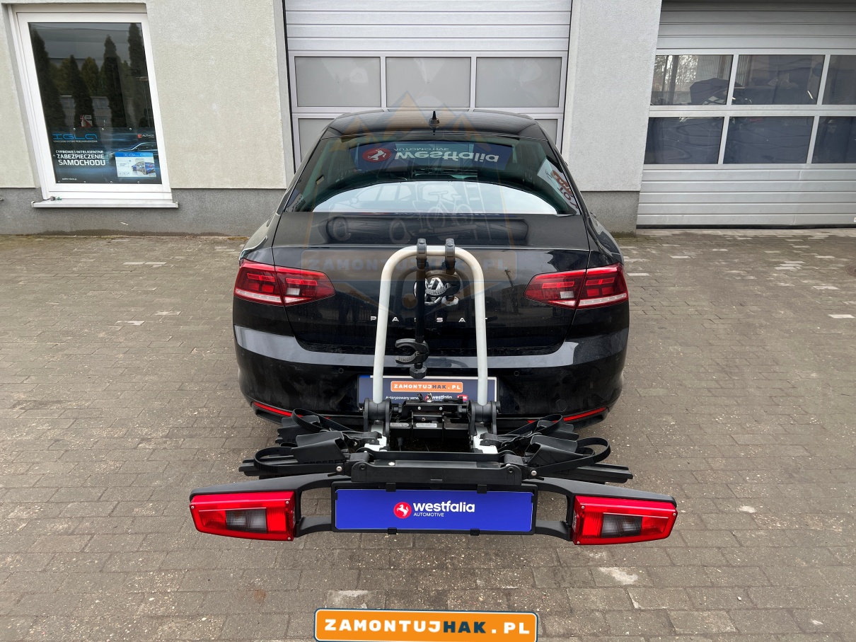 Wybierz bagażnik rowerowy Westfalia BC80 LED na VW Passat B8 - bezpieczne i oświetlone przewozy rower&oacute;w